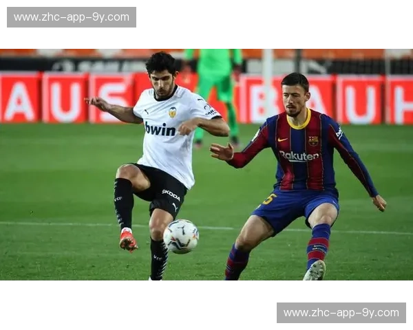 白衣魅影与蝙蝠军团的百年猎杀：皇家马德里vs巴伦西亚，不只是足球的权欲史诗